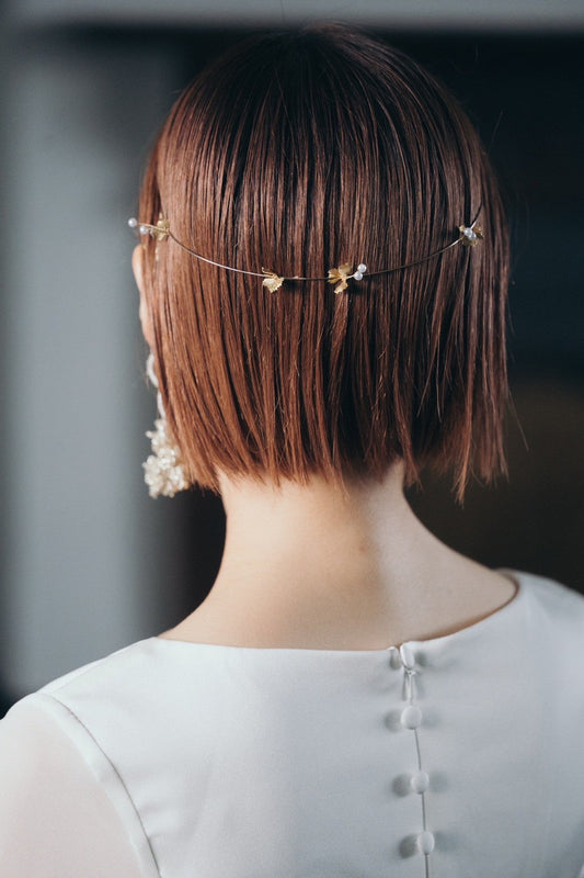 フレアフラワーヘアバンド カチューシャ【結婚式 ヘアアクセサリー】