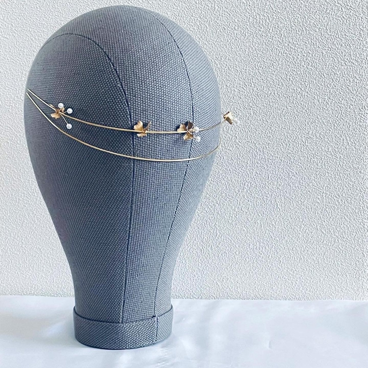 フレアフラワーヘアバンド カチューシャ【結婚式 ヘアアクセサリー】