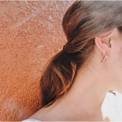 Thin curve crystal pierce silver/ブライダルアクセサリー 【結婚式 ピアス イヤリング】