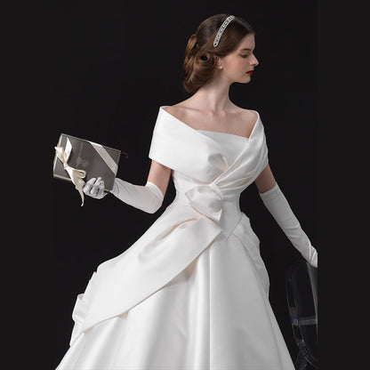 エリザベート 【ウェディングドレス レンタル】