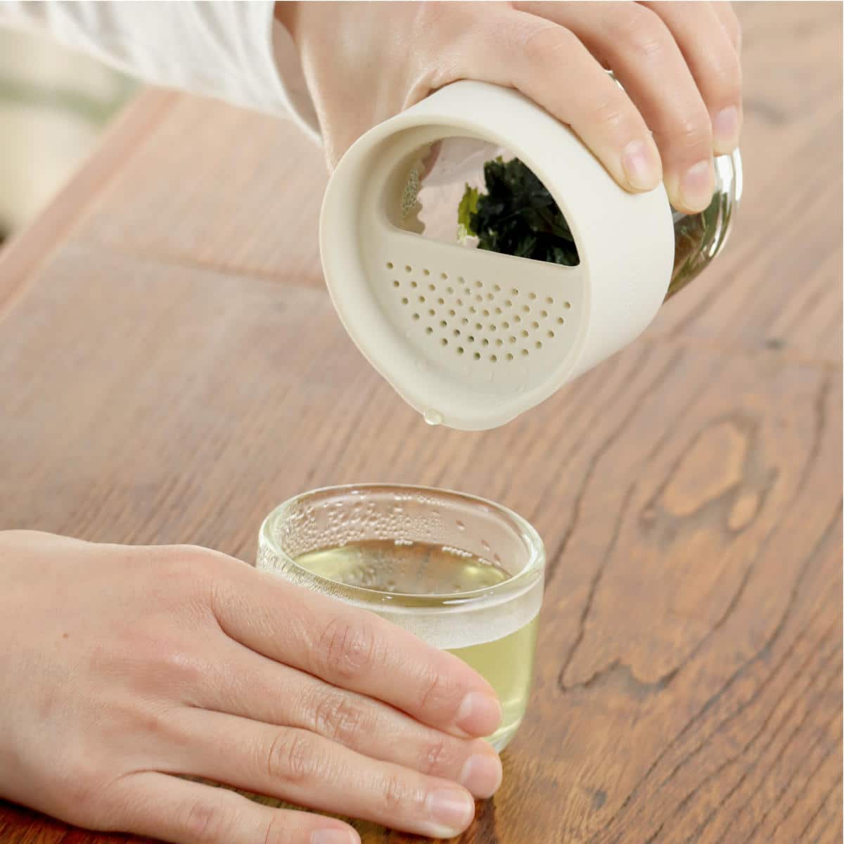 ポケトル コンパクトガラスきゅうす（グリーン） ティーセット 1人用 おいしいお茶が入れられる 手のひらサイズ 120ｍL 【結婚式 ギフト 引き出物 食器類】POKETLE vidro calm