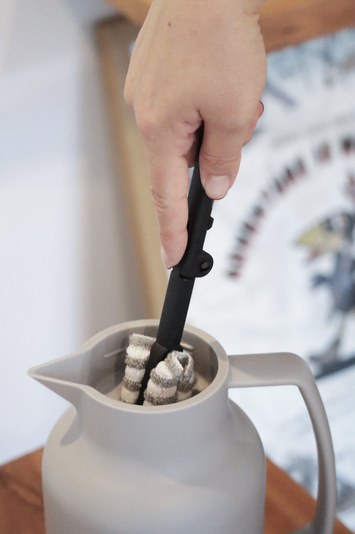 ポケトル ガラス製 卓上まほうびん（グレー） 保温保冷  ビードロまほうびん1L【結婚式 ギフト 引き出物 食器類】