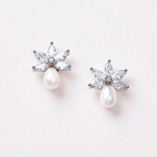 【ピアス】ドロップ淡水パールピアス 【結婚式 ピアス イヤリング】