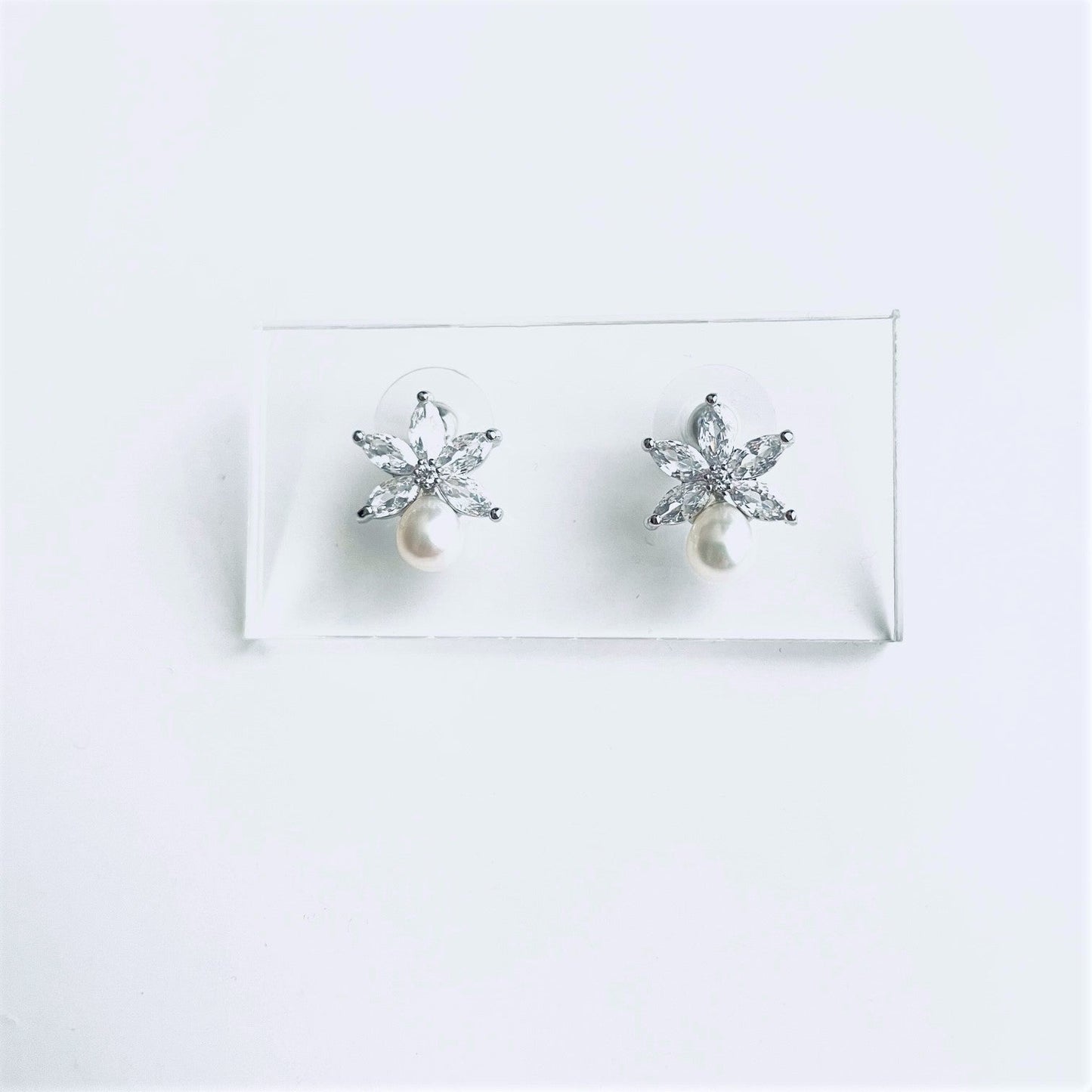 【ピアス】ドロップ淡水パールピアス 【結婚式 ピアス イヤリング】