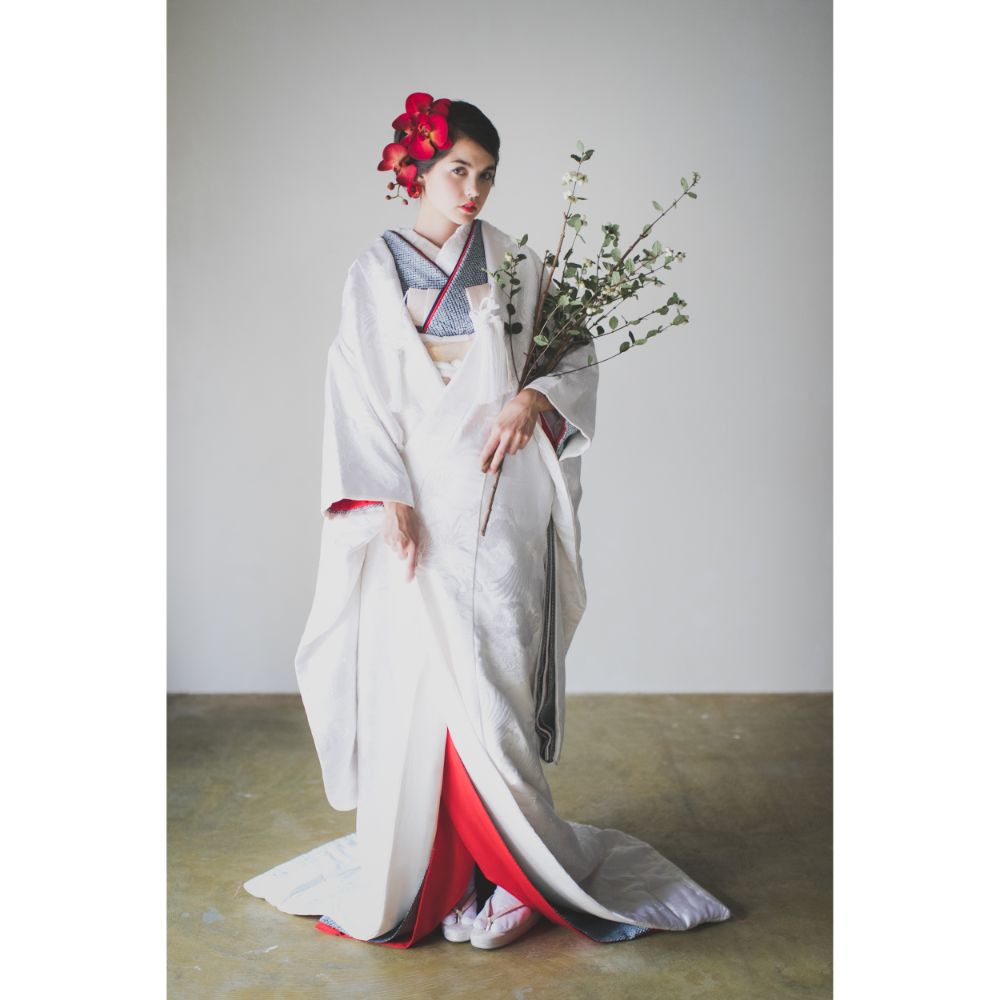 宮廷四季花鳥 【結婚式 和装 白無垢 レンタル】