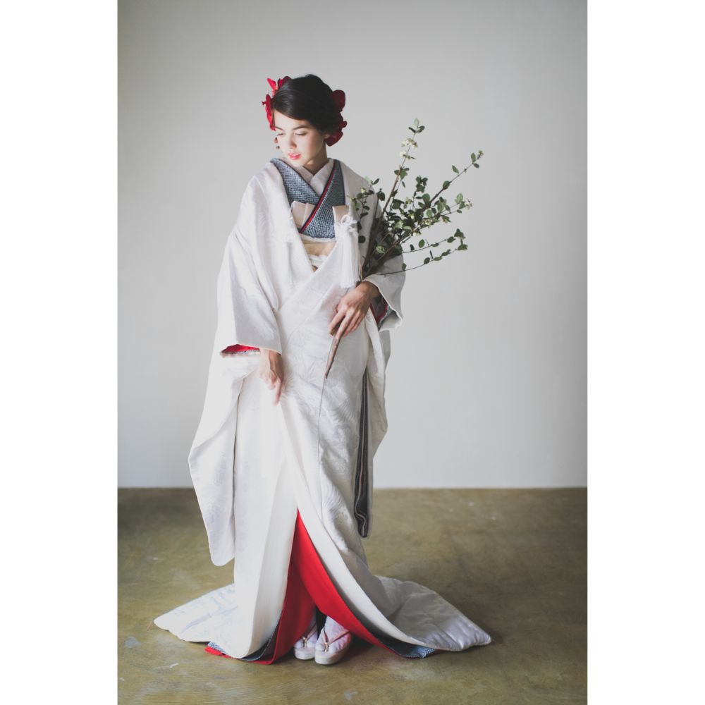 宮廷四季花鳥 【結婚式 和装 白無垢 レンタル】