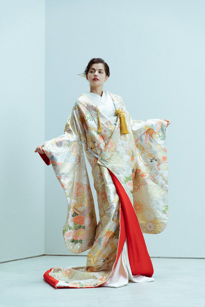 白地唐織裂取吉祥文【結婚式 和装 色打掛 レンタル】