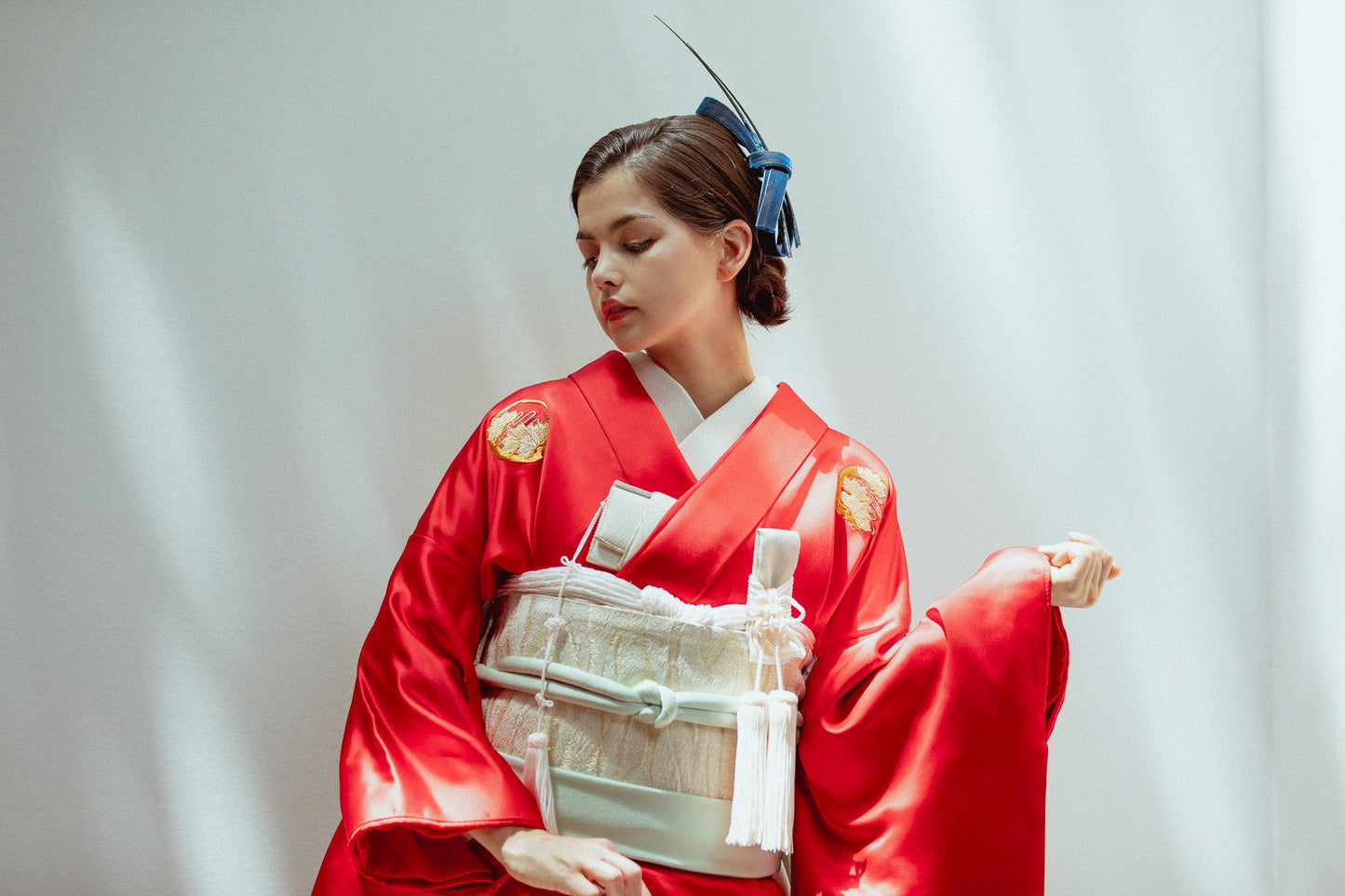 赤地緞子雲取に松五つ紋【結婚式 和装 引き振袖 レンタル】