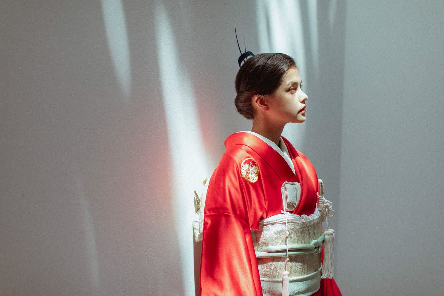 赤地緞子雲取に松五つ紋【結婚式 和装 引き振袖 レンタル】