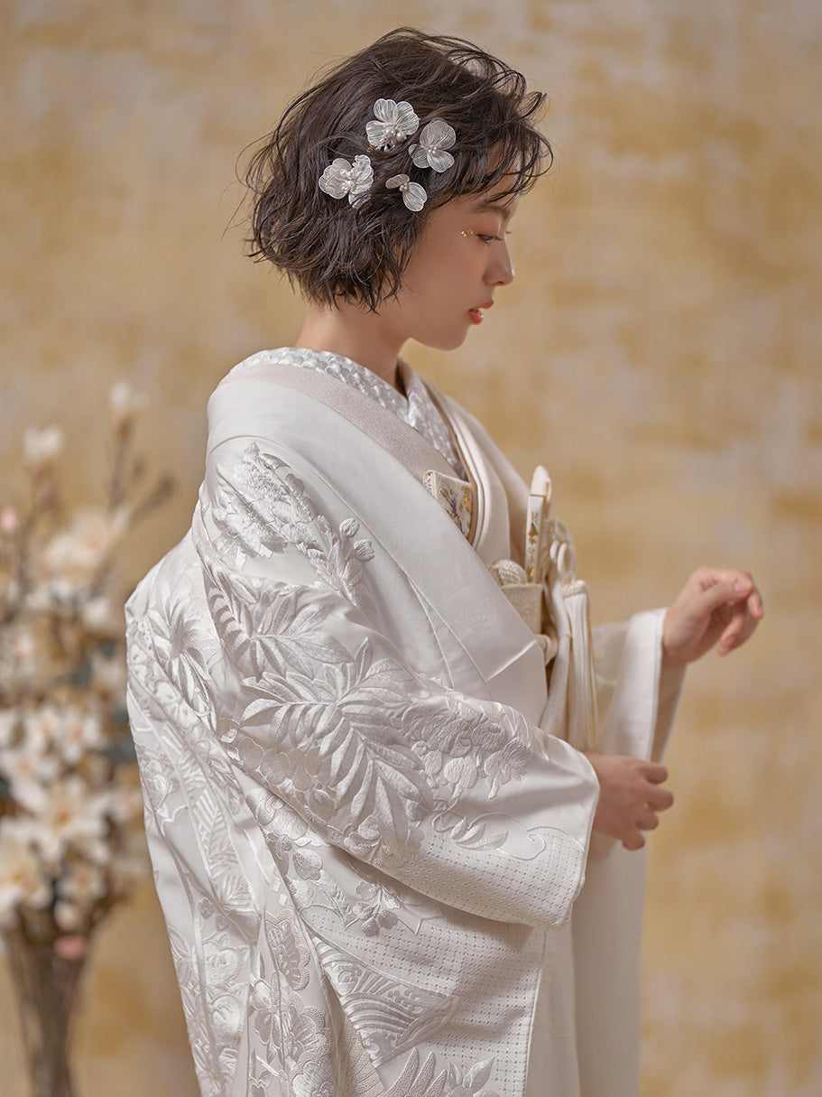 雲取松に熨斗目鶴【結婚式 和装 白無垢 レンタル】