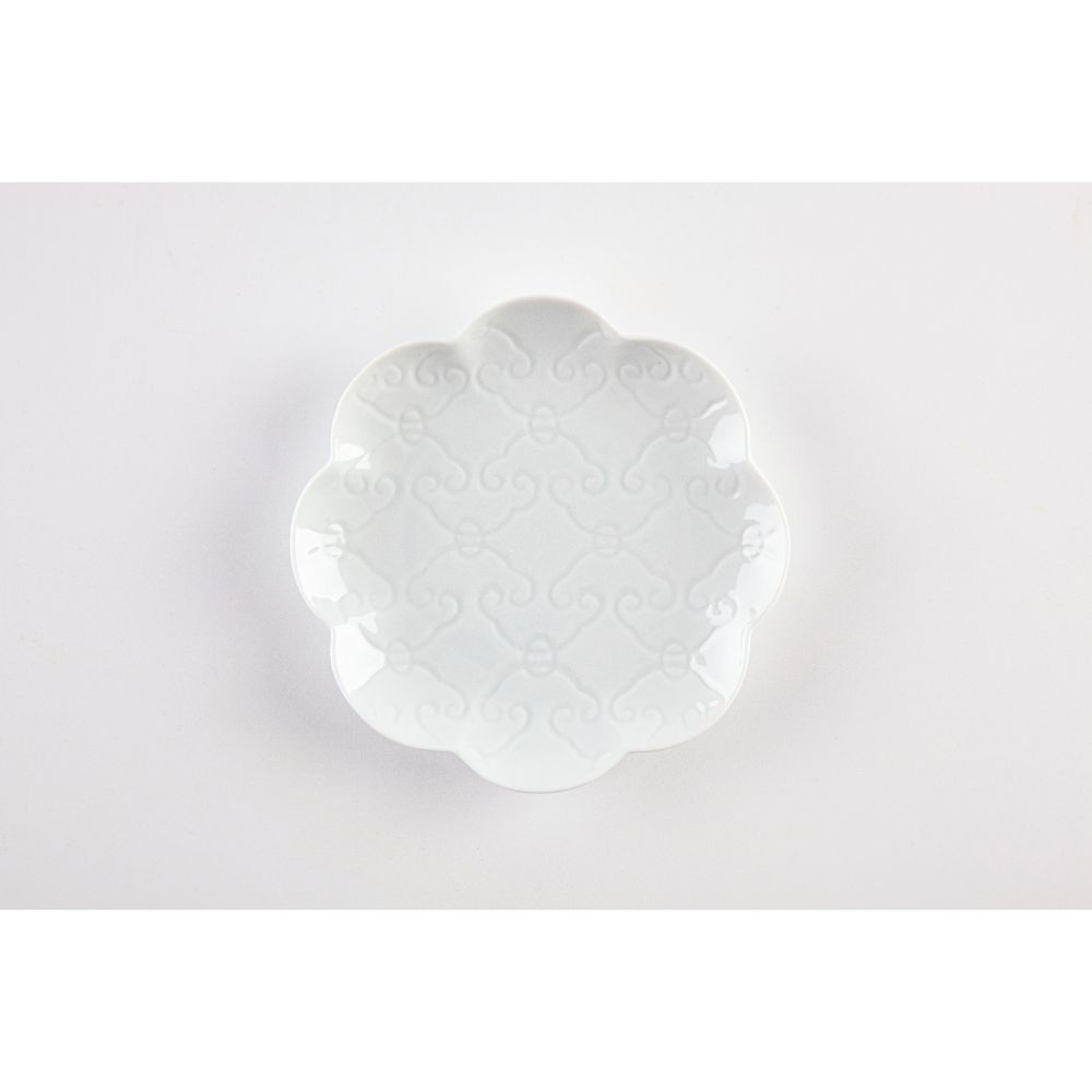 【有田焼 其泉】輪花唐草彫 銘々皿(白)ペア 【結婚式 ギフト 引き出物 食器類】