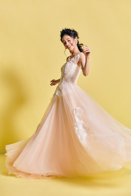 FloraCarne フローラカルネ【カラードレス】ブラッシュカラーフラワーモチーフAライン 【結婚式 レンタル】
