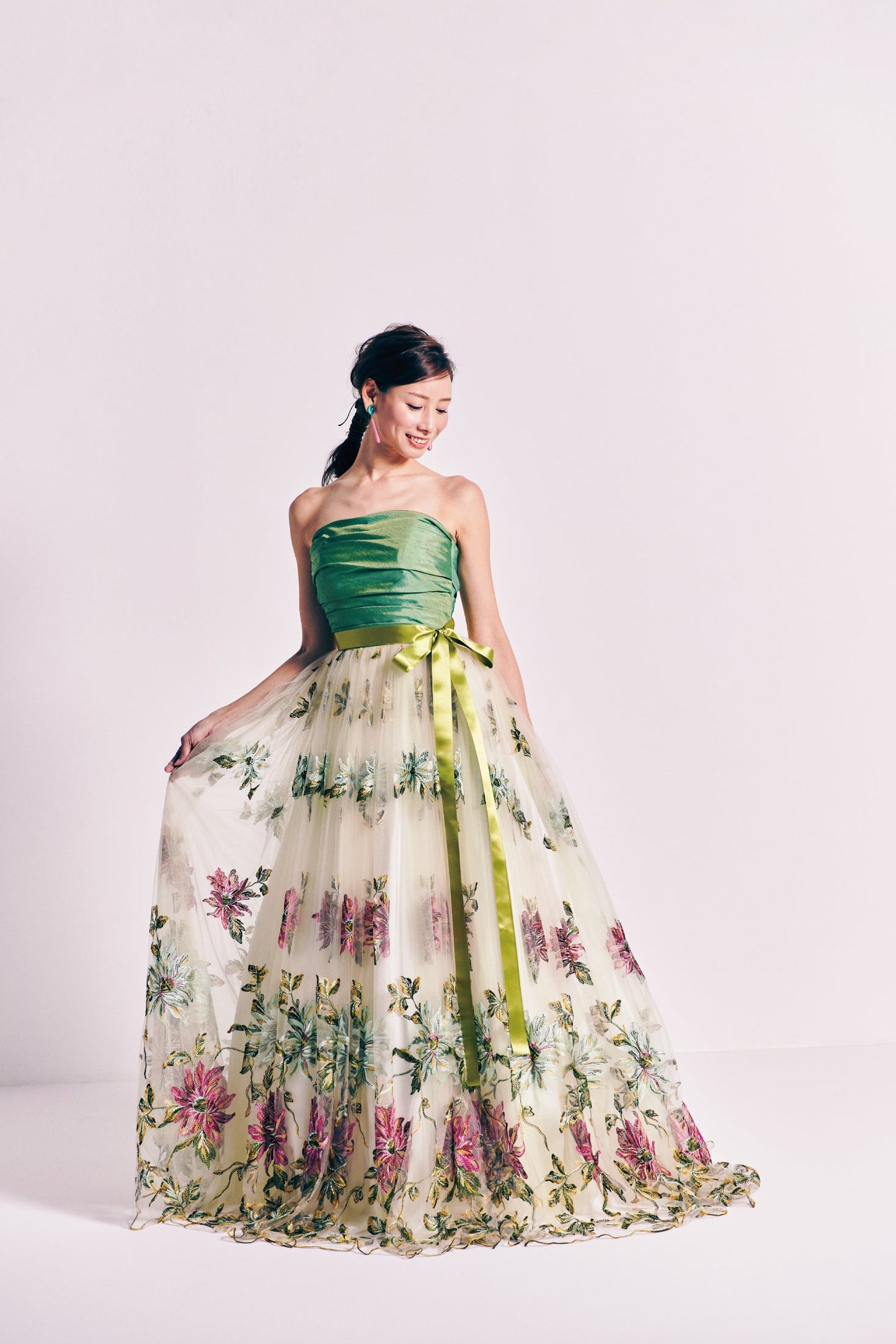 GemelliOliva【カラードレス 】刺繍ドレスグリーンドレスAライン 【結婚式 レンタル】