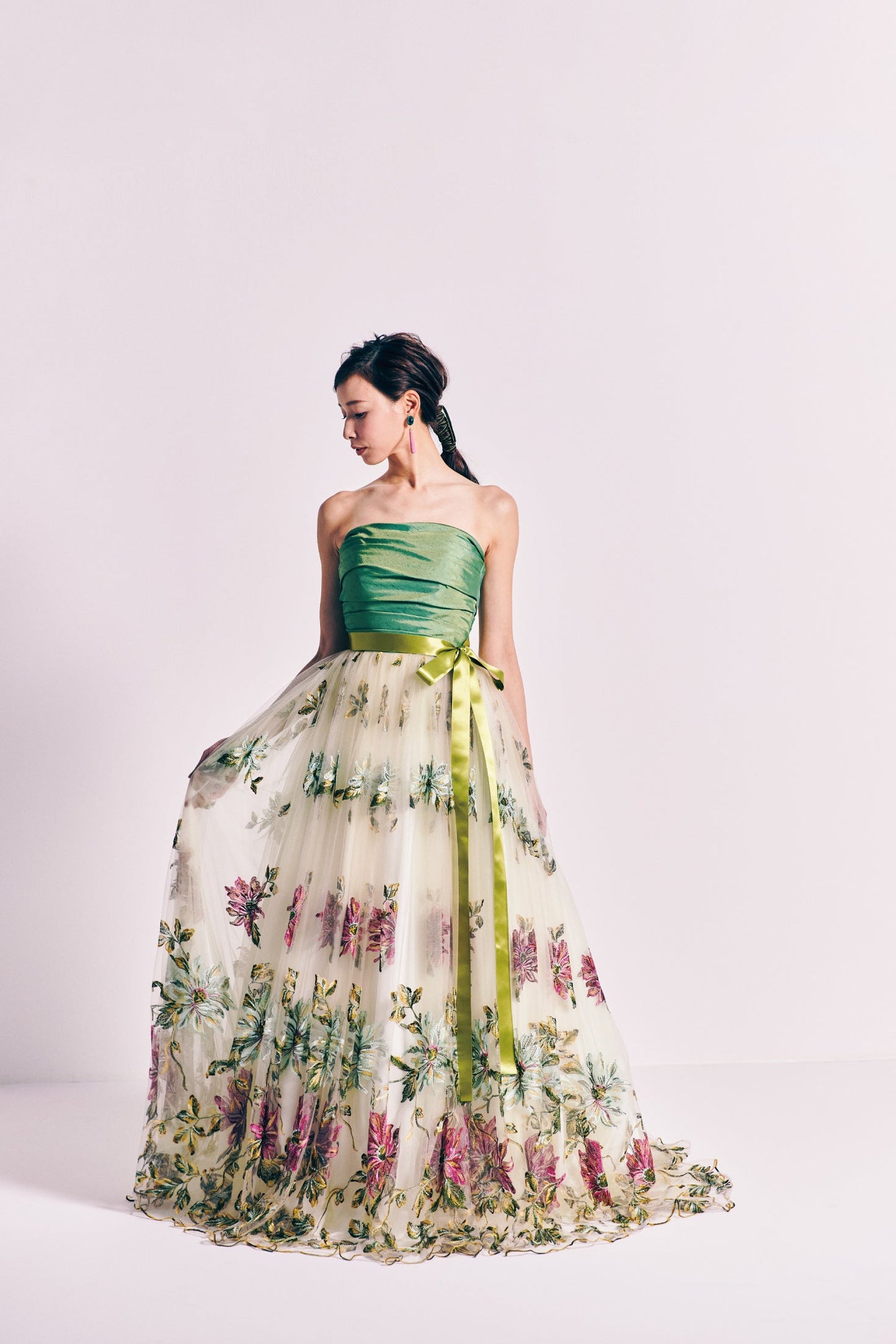 GemelliOliva【カラードレス 】刺繍ドレスグリーンドレスAライン 【結婚式 レンタル】