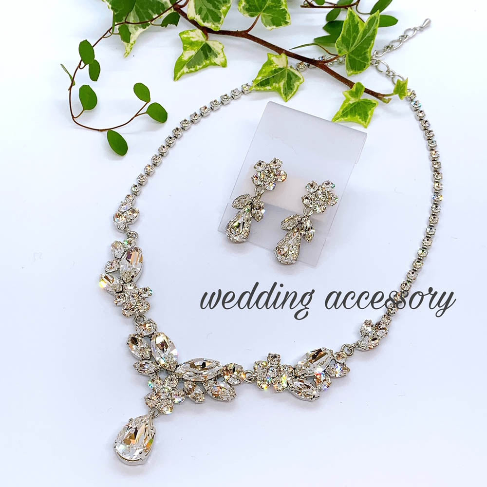 スワロフスキークリスタル使用のウェディングアクセサリー ネックレス・イヤリングセット/ブライダルアクセサリー 【結婚式 アクセサリーセット】