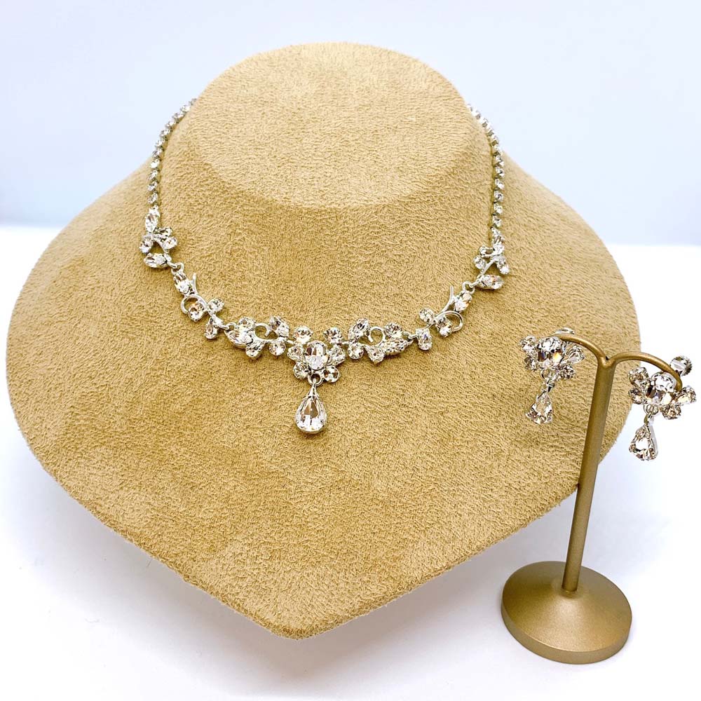 スワロフスキークリスタル使用のウェディングアクセサリー ネックレス・イヤリングセット/ブライダルアクセサリー 【結婚式 アクセサリーセット】