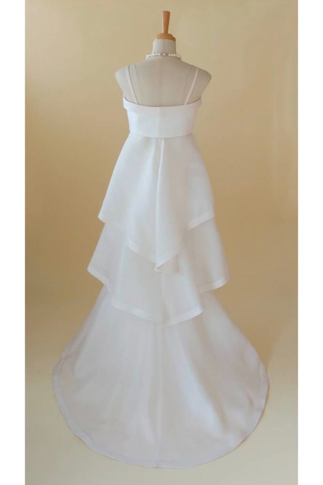 トワァ リボン 【ウェディングドレス レンタル】