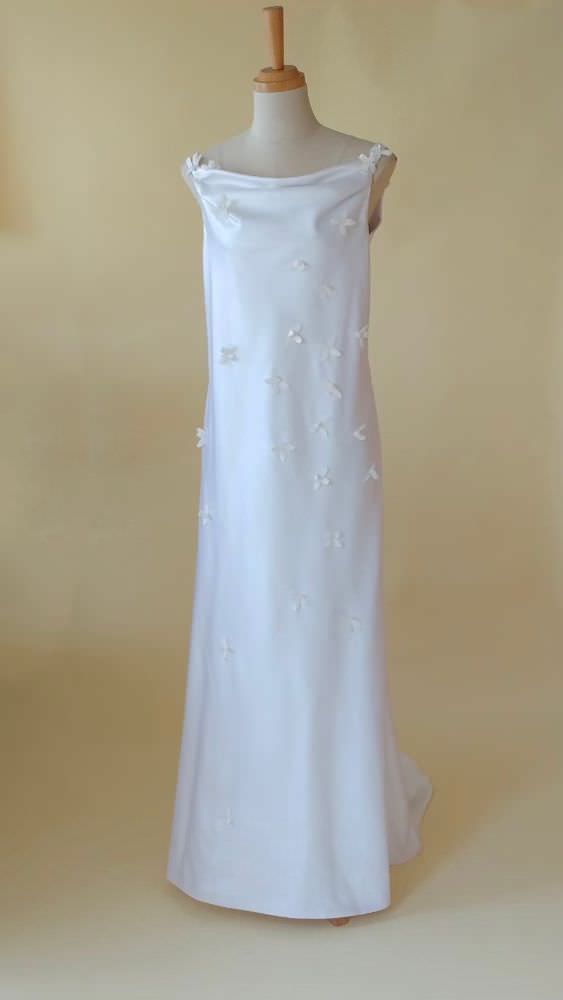 ブバリア 【ウェディングドレス レンタル】