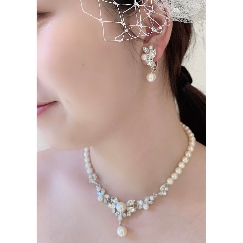 ベーシックなウェディングアクセサリー　ネックレス・イヤリングセット/ブライダルアクセサリー 【結婚式　アクセサリーセット】