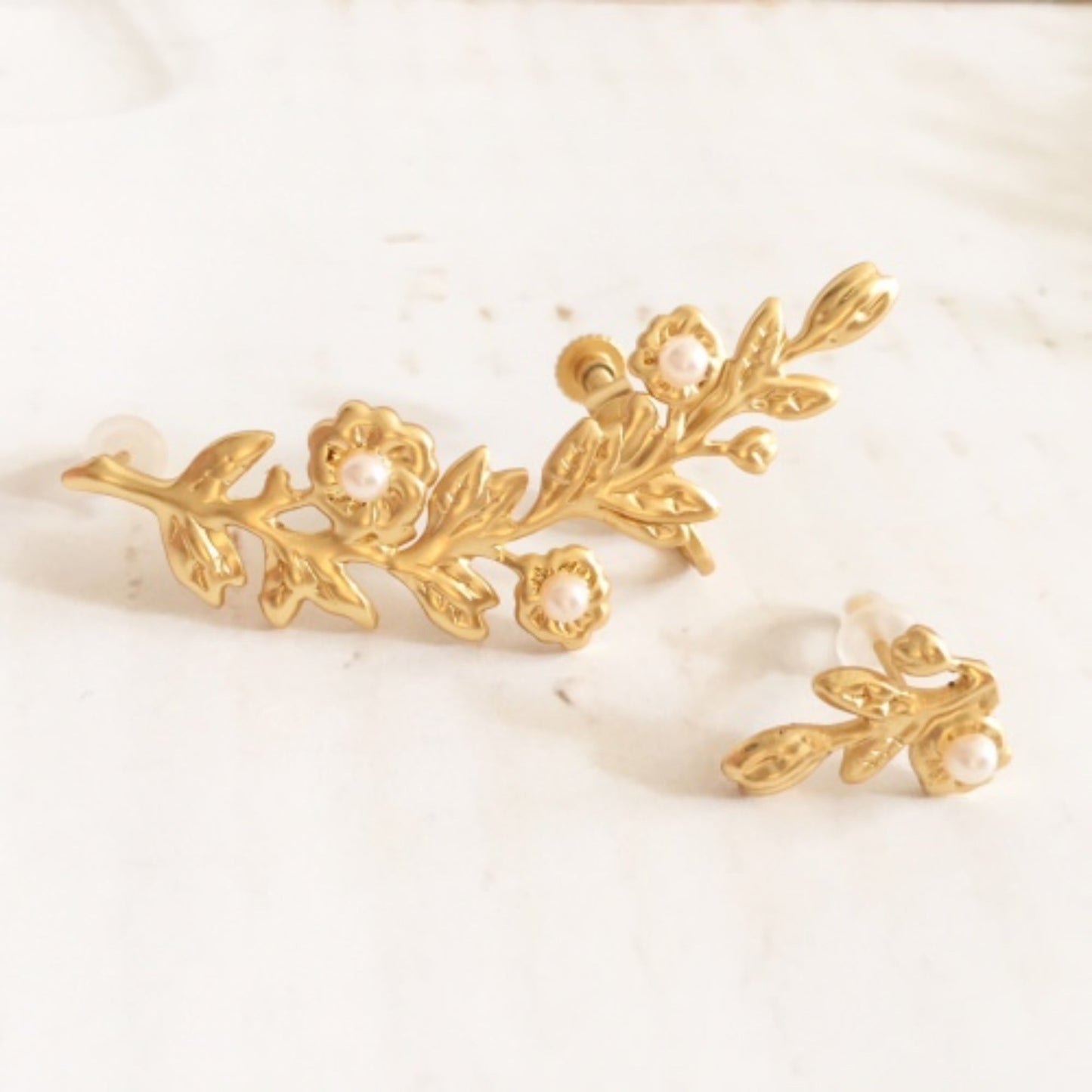 【ピアス・イヤリング】ブーケイヤーカフ/ブライダルアクセサリー 【結婚式 ピアス イヤリング】