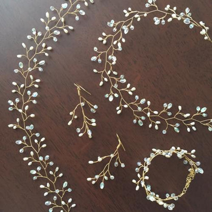 【ピアス】トゥイグヴァインピアス/ブライダルアクセサリー 【結婚式 ピアス イヤリング】