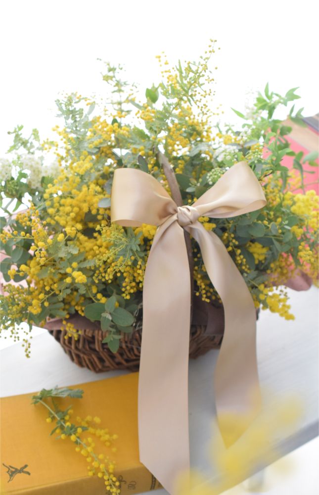 【生花】ミモザバスケットブーケ 【結婚式 フラワー 生花 ブーケ ブートニア】