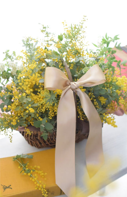 【生花】ミモザバスケットブーケ 【結婚式 フラワー 生花 ブーケ ブートニア】