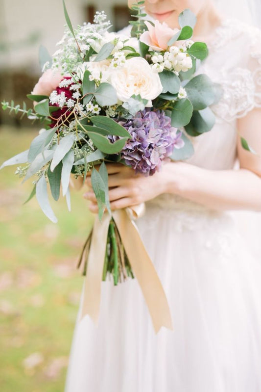 【生花】秋色アジサイを使ったナチュラルブーケ 【結婚式 フラワー 生花 ブーケ ブートニア】