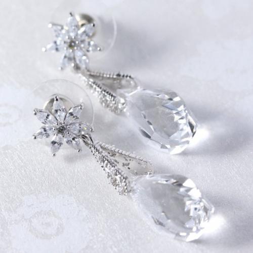 Elsa Earrings/ブライダルアクセサリー 【結婚式　ピアス　イヤリング】