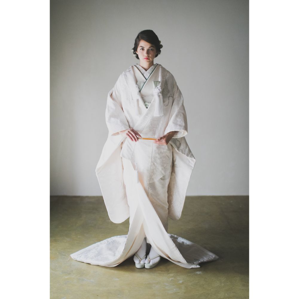 銀鶴四季花唐草文 【結婚式 和装 白無垢 レンタル】