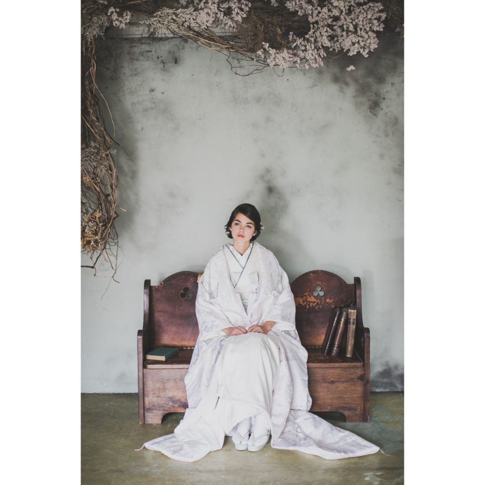 銀鶴四季花唐草文 【結婚式 和装 白無垢 レンタル】