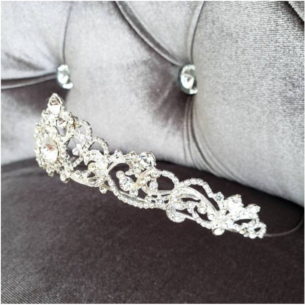 スワロフスキークリスタル☆エレガントティアラ 【結婚式 ヘアアクセサリー レンタル】