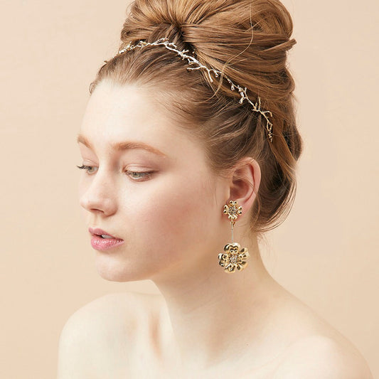 大小のフラワーイヤリング【ゴールド】ブライダルアクセサリー 【結婚式 ピアス イヤリング】