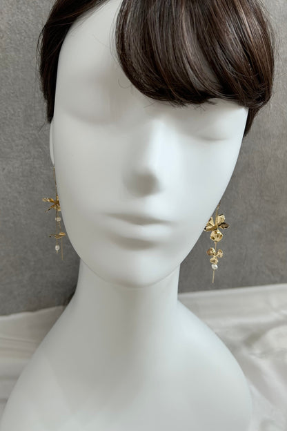 【ピアス・イヤリング】ゴールドフラワー×淡水パールのチェーンピアス/イヤリング -ブライダルピアス/イヤリング- ≪TP-21s/TE-22s≫【結婚式 ピアス イヤリング】