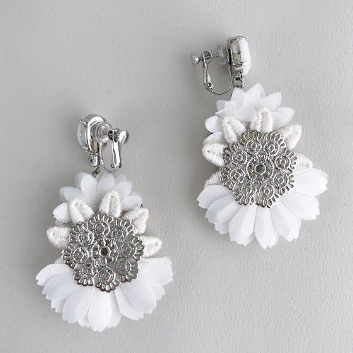 ホワイトストーンビッグピアス/ブライダルアクセサリー 【結婚式 ピアス イヤリング】