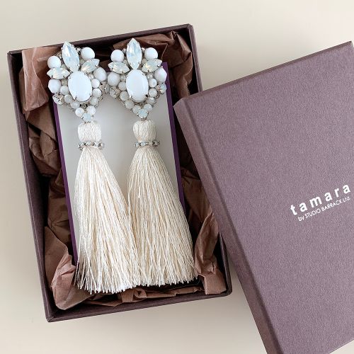 ホワイトストーンタッセルピアス/ブライダルアクセサリー 【結婚式 ピアス イヤリング】