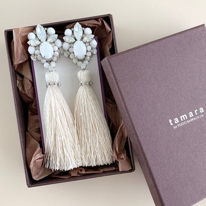 ホワイトストーンタッセルピアス/ブライダルアクセサリー 【結婚式 ピアス イヤリング】