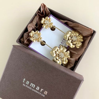 大小のフラワーピアス【シルバー】ブライダルアクセサリー 【結婚式 ピアス イヤリング】