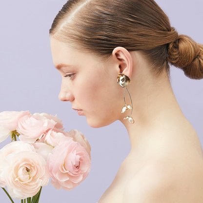 スイングフラワーピアス【ゴールド】ブライダルアクセサリー 【結婚式 ピアス イヤリング】