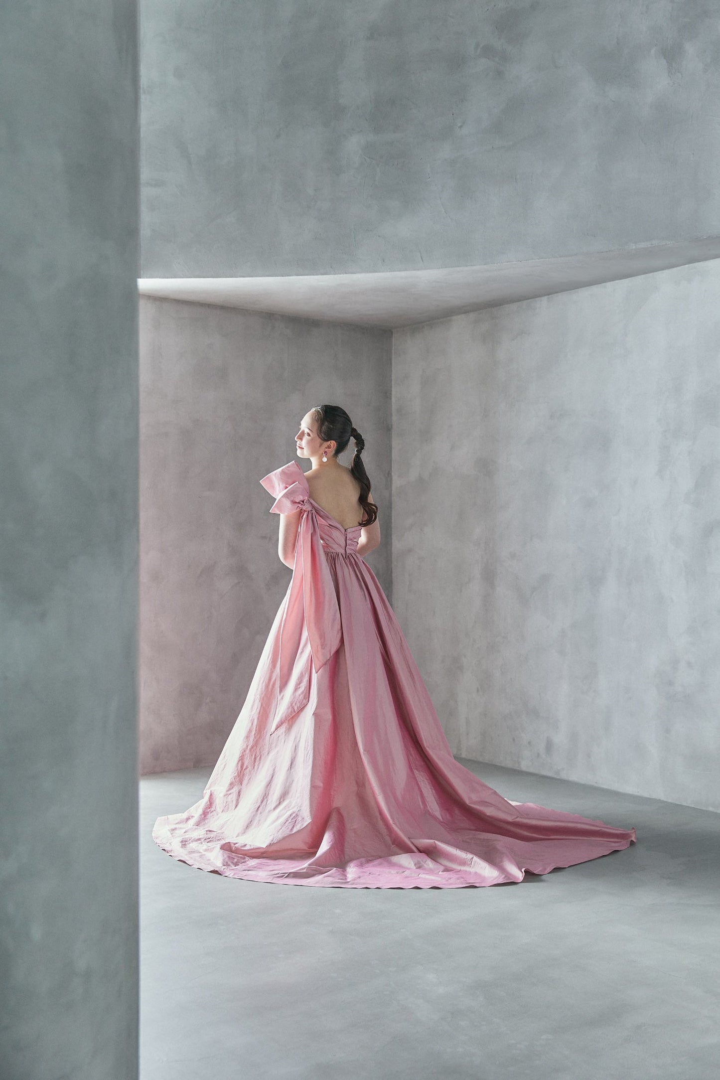 Rosana ロザナ【カラードレス】アシンメトリー アンクル丈 Aラインドレス 【結婚式 レンタル】