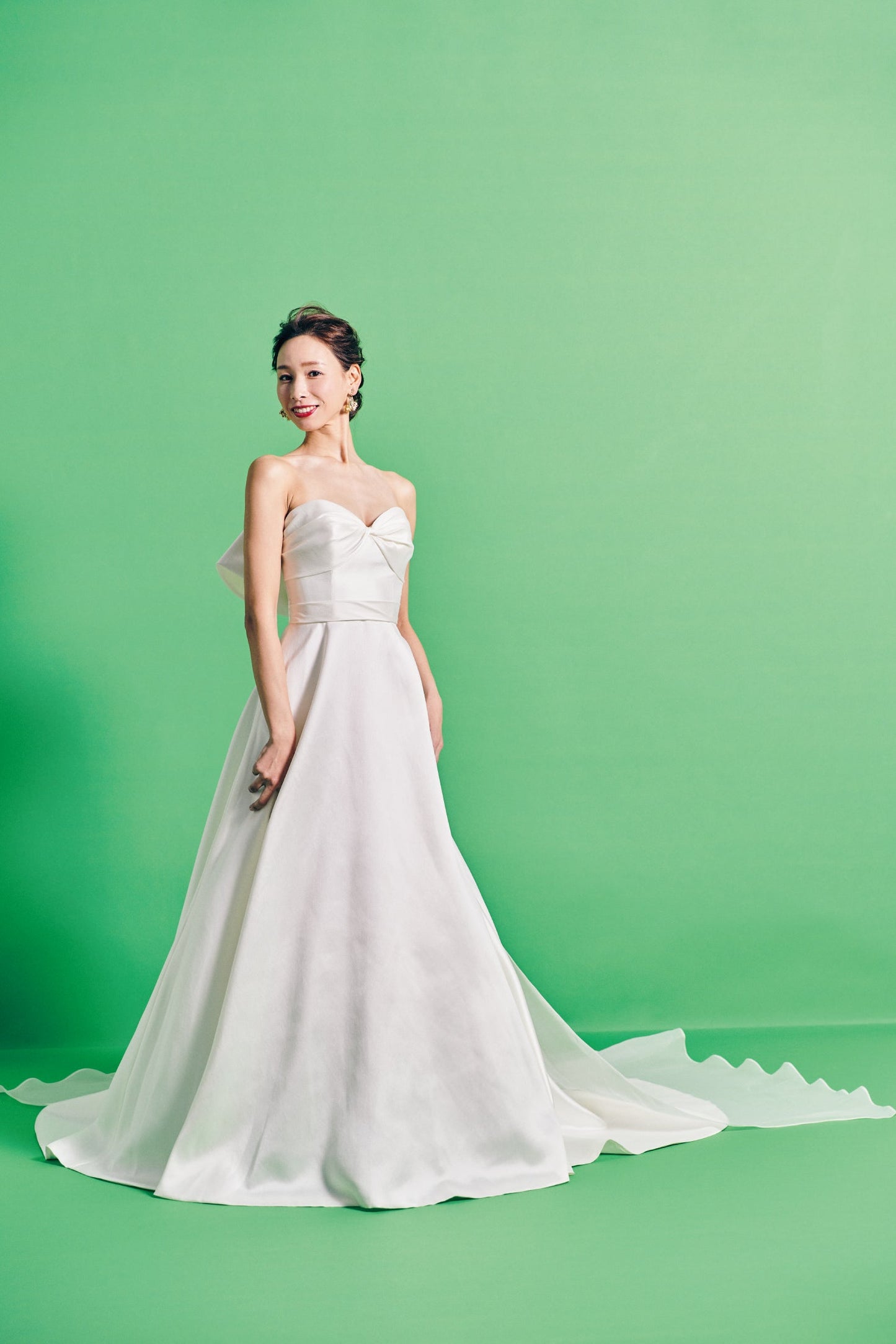 Sara サラ【ウエディングドレス レンタル】Aライン バックスタイル シンプル 【結婚式】