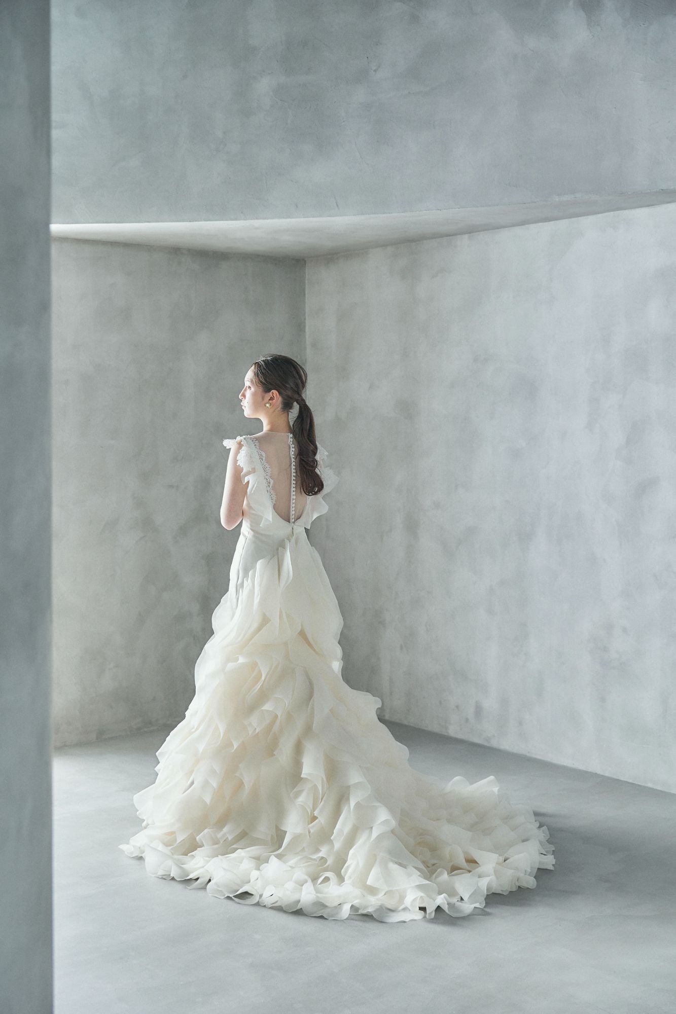 ヴェロニカ Veronica【ウエディングドレス レンタル】サテン セミマーメイド 【結婚式】