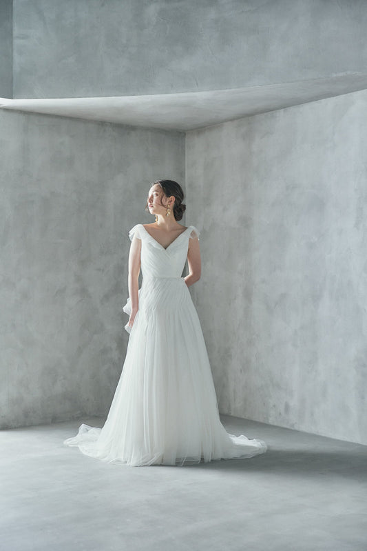 カテリーナ Caterina【ウエディングドレス レンタル】Aライン オーガンジ- シンプル 【結婚式】