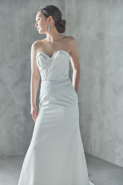 パトリツィア Patrizia【ウエディングドレス レンタル】ジャケット オーガンジー サテン Aラインドレス 【結婚式】