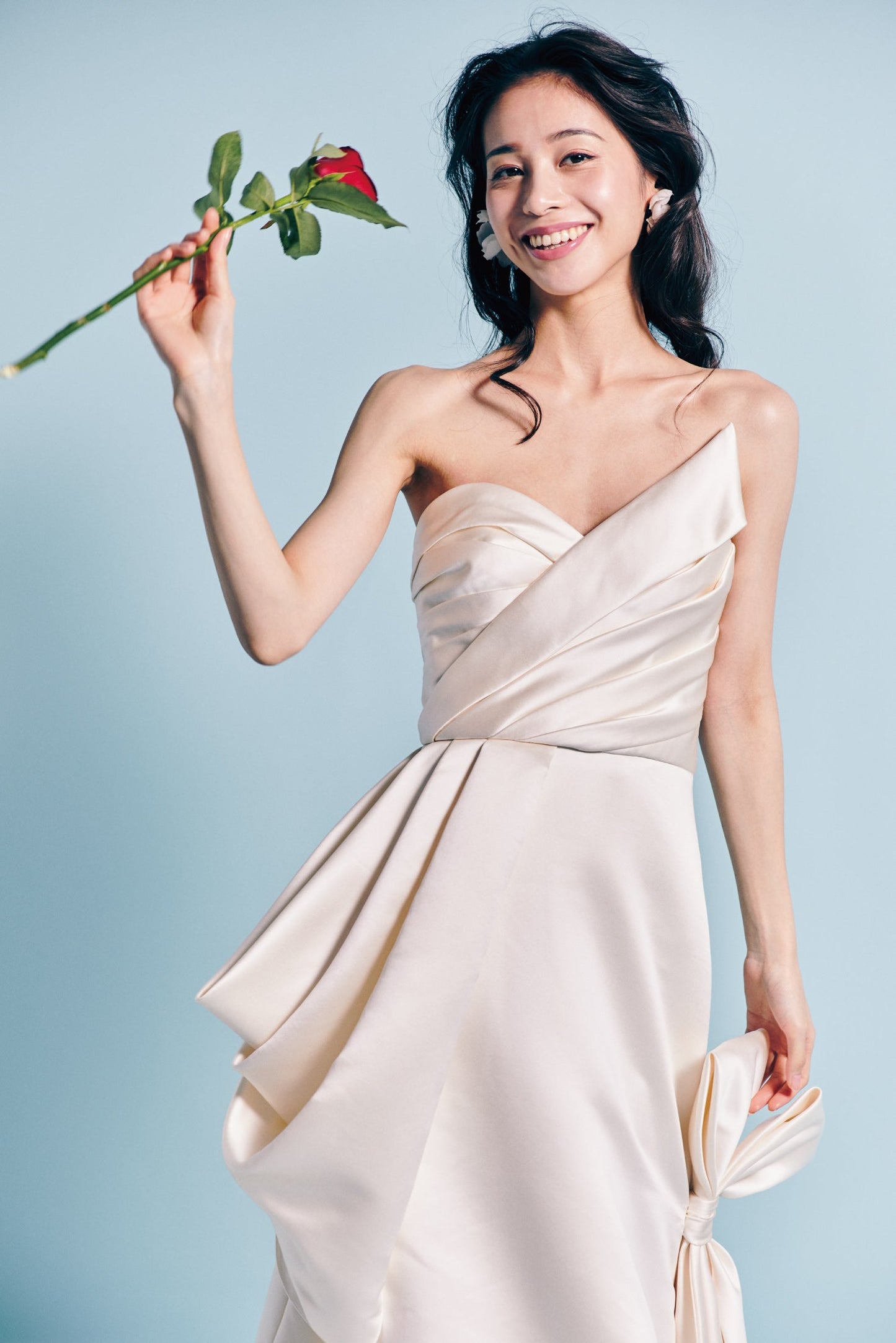 IsaBianca イーザビアンカ【ウェディングドレス レンタル】Aライン アシンメトリー サテンドレス 【結婚式】