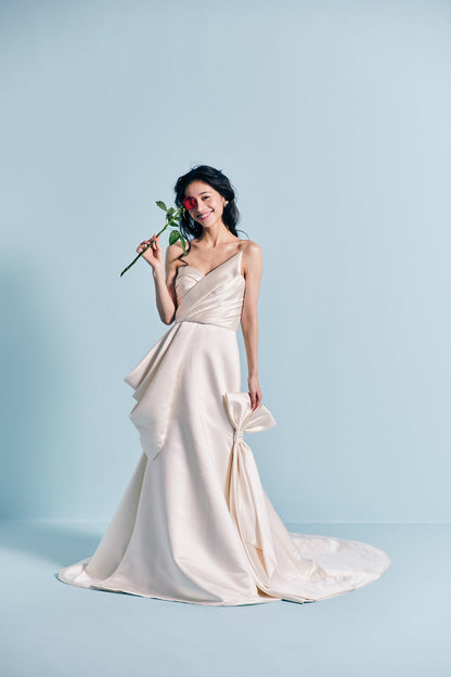 IsaBianca イーザビアンカ【ウェディングドレス レンタル】Aライン アシンメトリー サテンドレス 【結婚式】