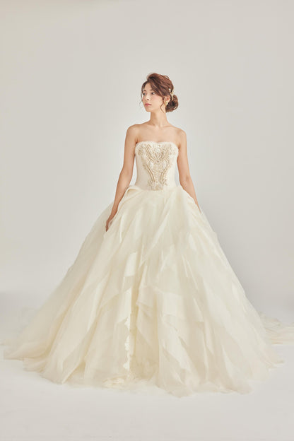 リーゼル【ウェディングドレス レンタル】