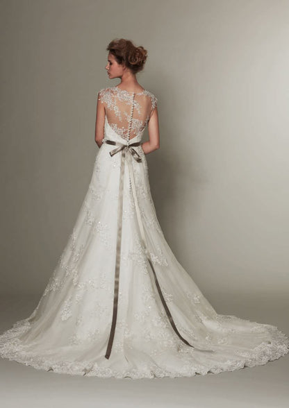 スレンダー かわいい VERITA 20686 【ウェディングドレス レンタル】