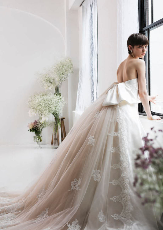 Aライン ゴージャス・エレガント VERITA 20687 【ウェディングドレス レンタル】