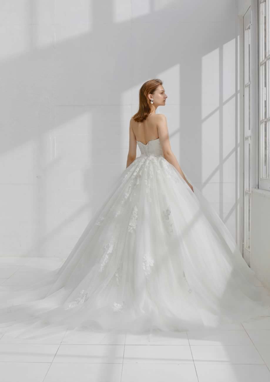 Aライン 挙式 DEWY 20688 【ウェディングドレス レンタル】